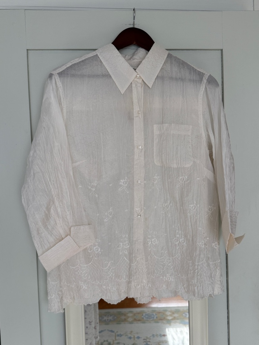NWT Coldwater Creek White Button-Down Silk Shirt with Embroidery - Picture 2 of 8